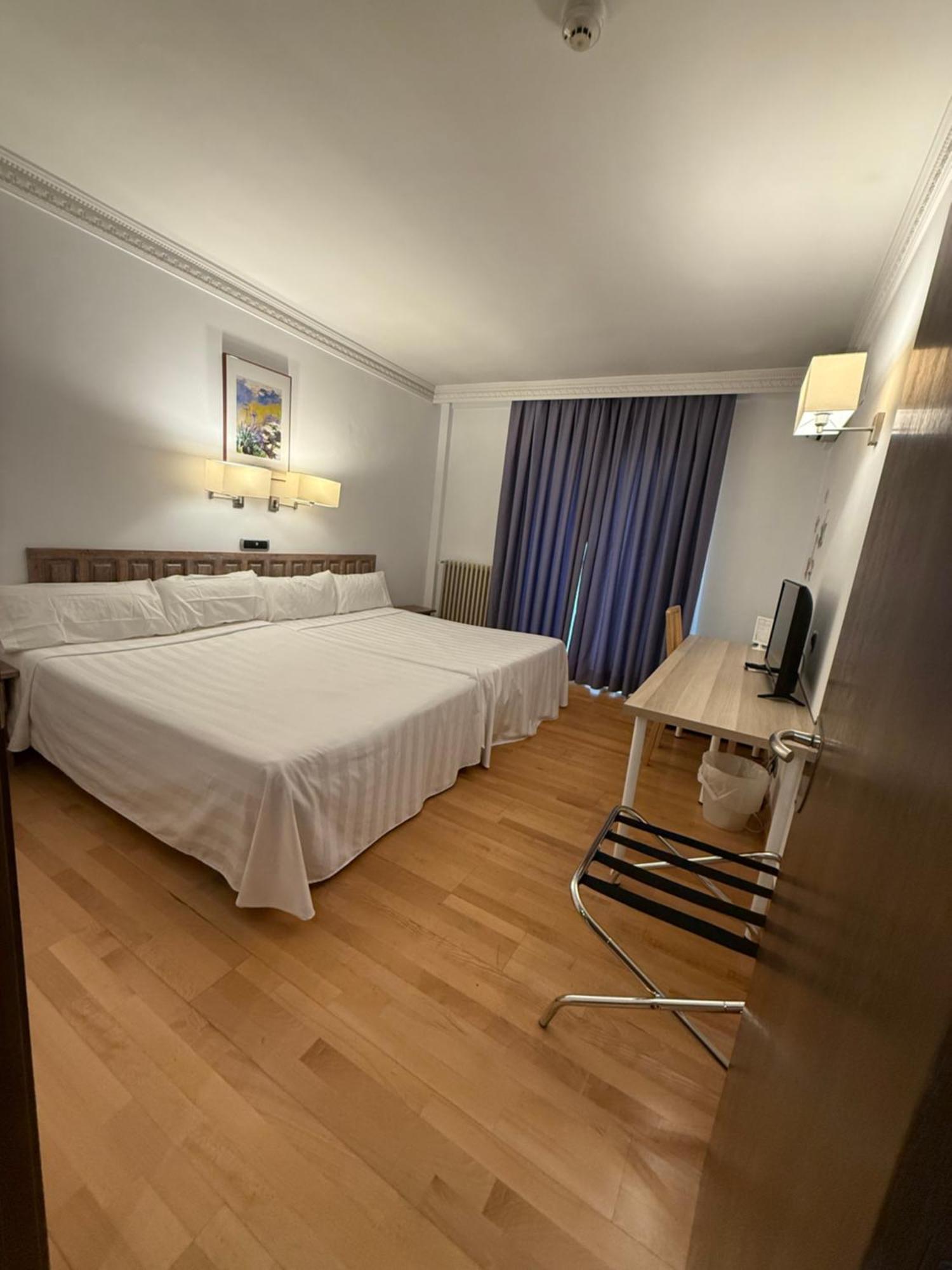 Hotel Virrey Arnedo Exterior photo