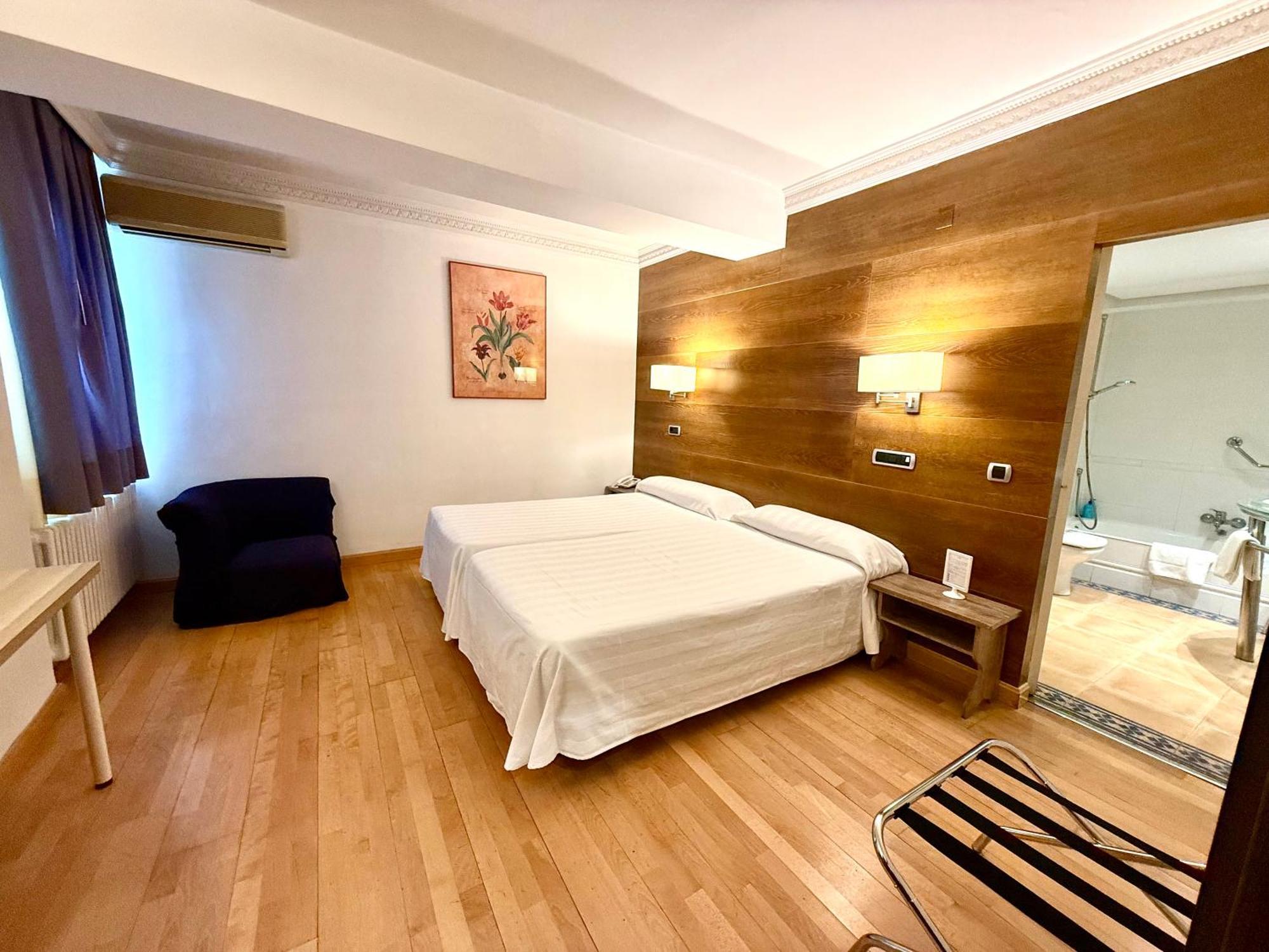 Hotel Virrey Arnedo Exterior photo